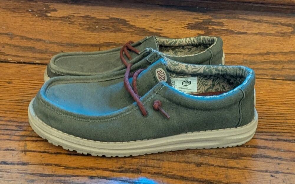 Hey Dude Men's Wally Waxed Canvas Casual Shoes Men's 9 Olive Green
